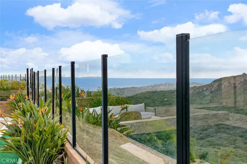 31 Seawatch Newport Coast, CA 92657
