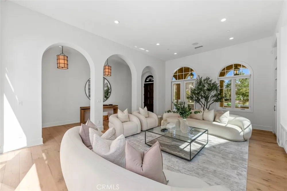 31 Seawatch Newport Coast, CA 92657