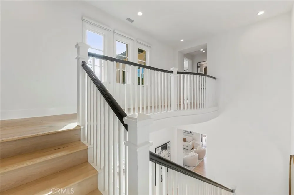 31 Seawatch Newport Coast, CA 92657