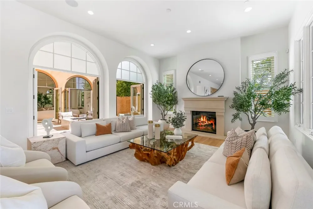 31 Seawatch Newport Coast, CA 92657