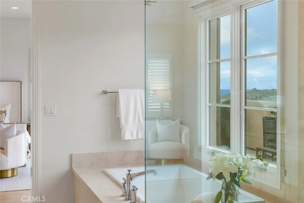 31 Seawatch Newport Coast, CA 92657