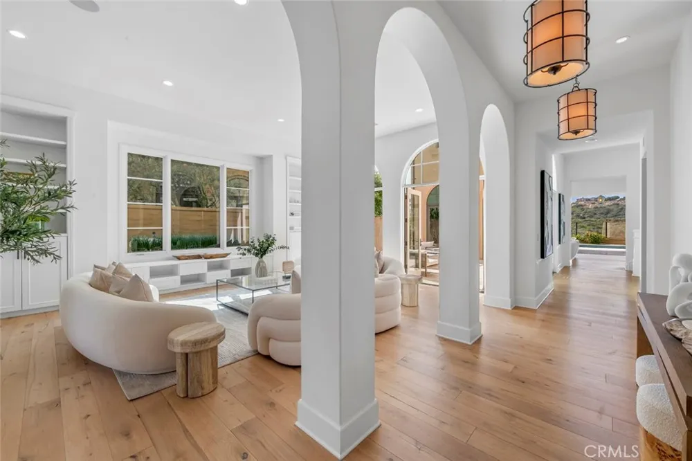 31 Seawatch Newport Coast, CA 92657