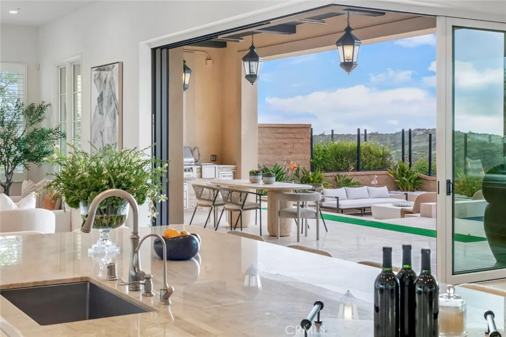 31 Seawatch Newport Coast, CA 92657