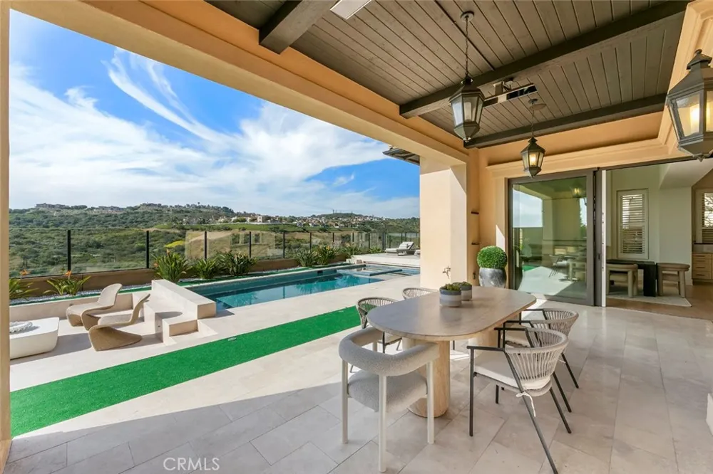 31 Seawatch Newport Coast, CA 92657
