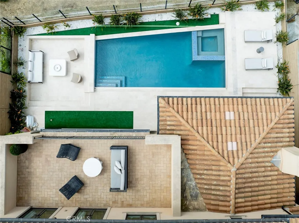 31 Seawatch Newport Coast, CA 92657