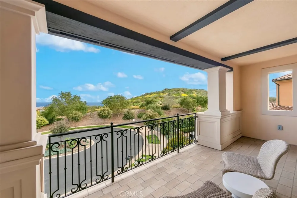 31 Seawatch Newport Coast, CA 92657