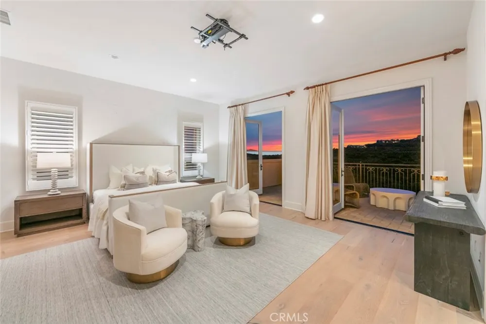 31 Seawatch Newport Coast, CA 92657