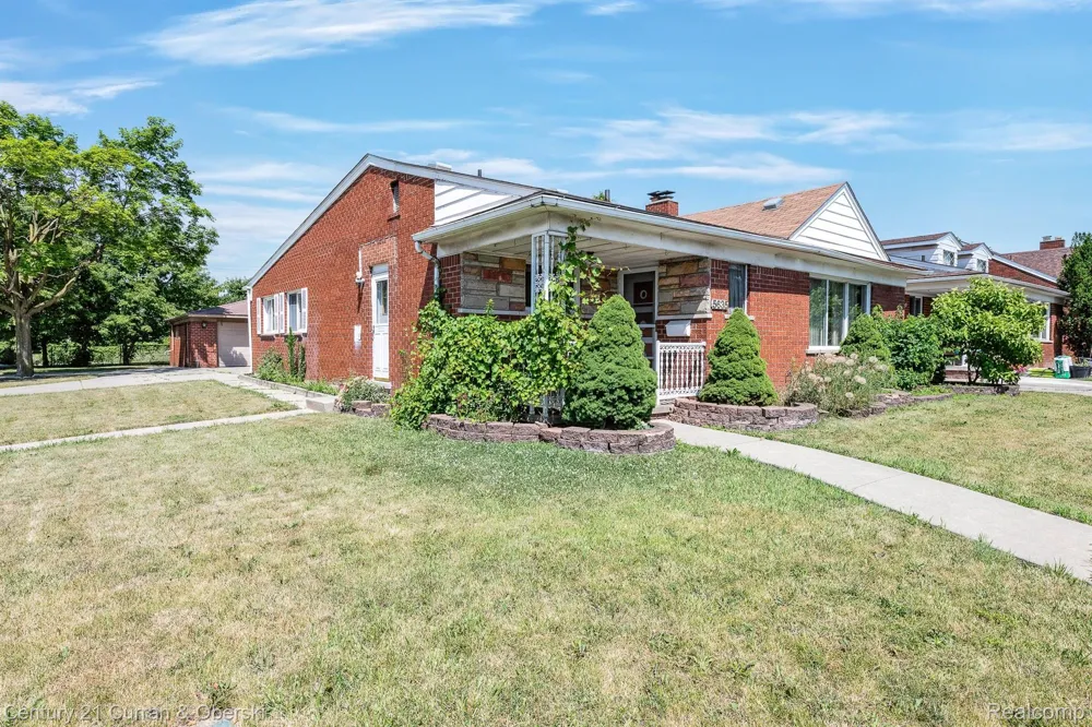 5635 OAKMAN BOULEVARD Dearborn City, MI 48126