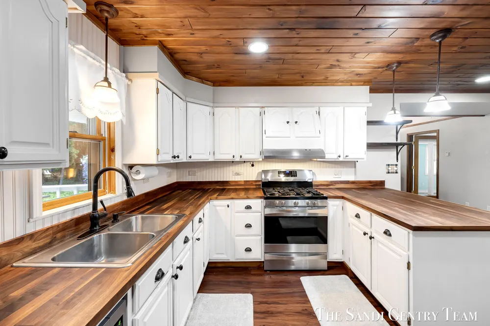 1360 E Bigelow Creek Trail Brooks Township, MI 49337