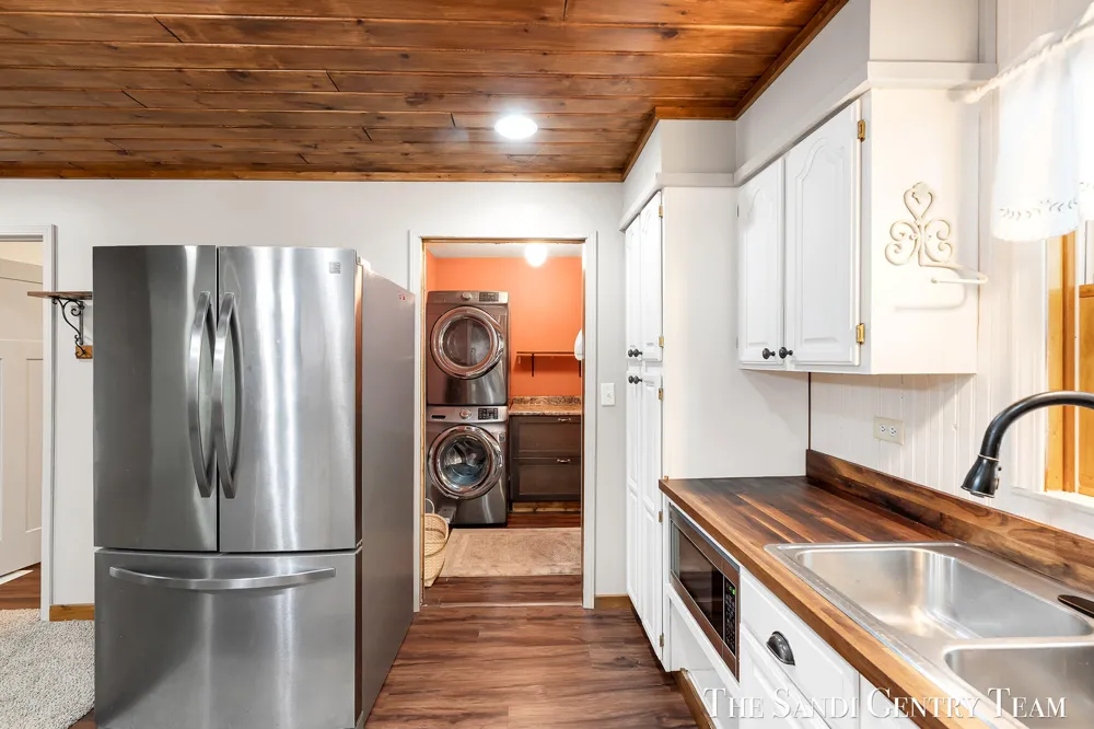 1360 E Bigelow Creek Trail Brooks Township, MI 49337