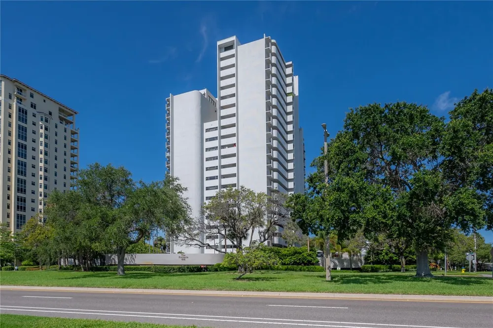 4141 BAYSHORE BOULEVARD #1003 Tampa, FL 33611