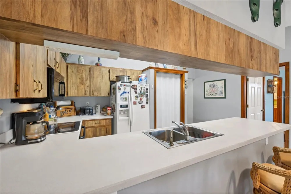 521 ARTISTS AVENUE Englewood, FL 34223