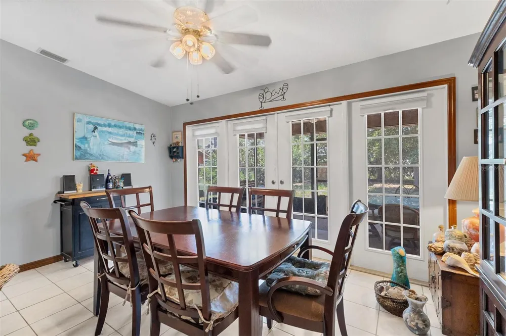 521 ARTISTS AVENUE Englewood, FL 34223