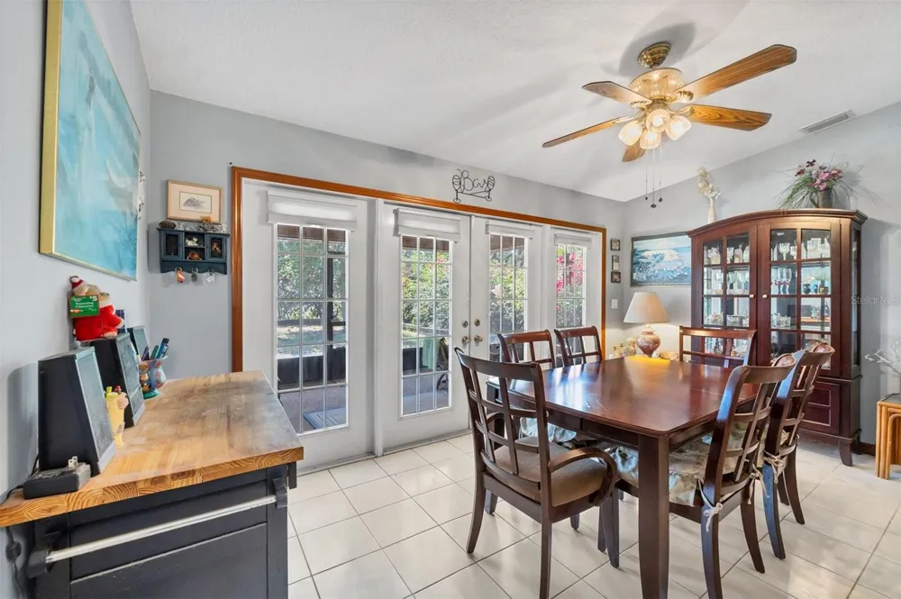 521 ARTISTS AVENUE Englewood, FL 34223