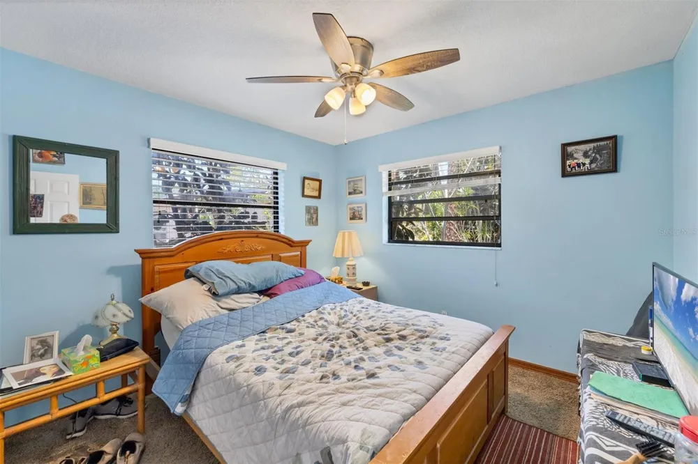 521 ARTISTS AVENUE Englewood, FL 34223