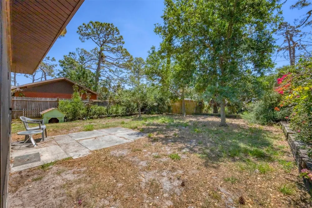 521 ARTISTS AVENUE Englewood, FL 34223