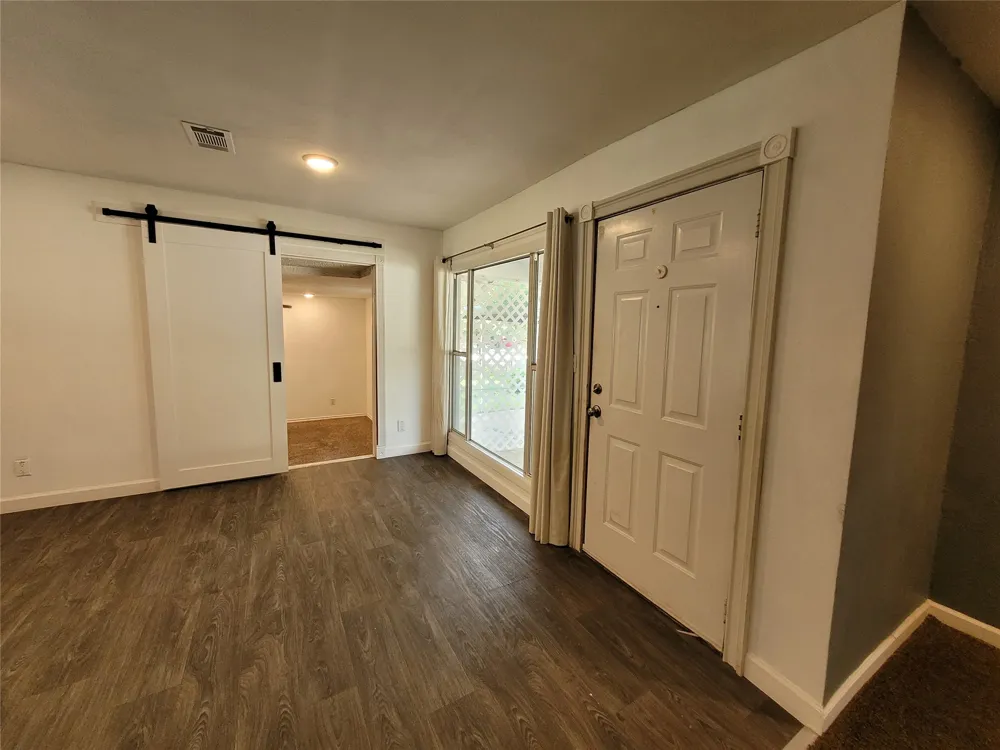 6017 Yeary Street Lake Worth, TX 76135