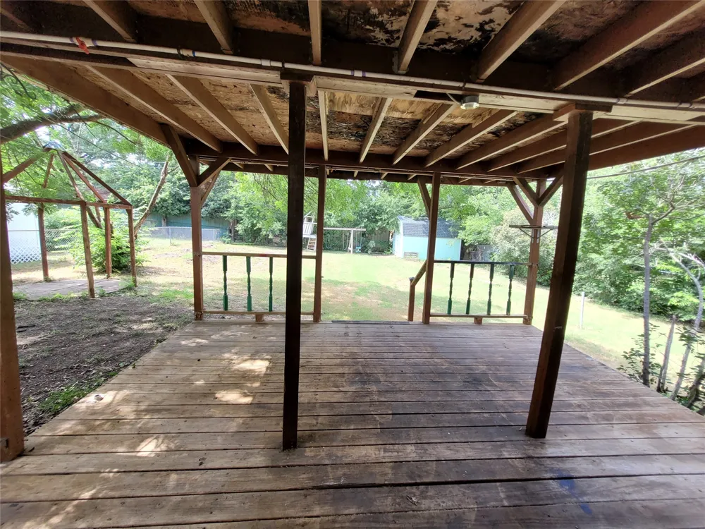 6017 Yeary Street Lake Worth, TX 76135