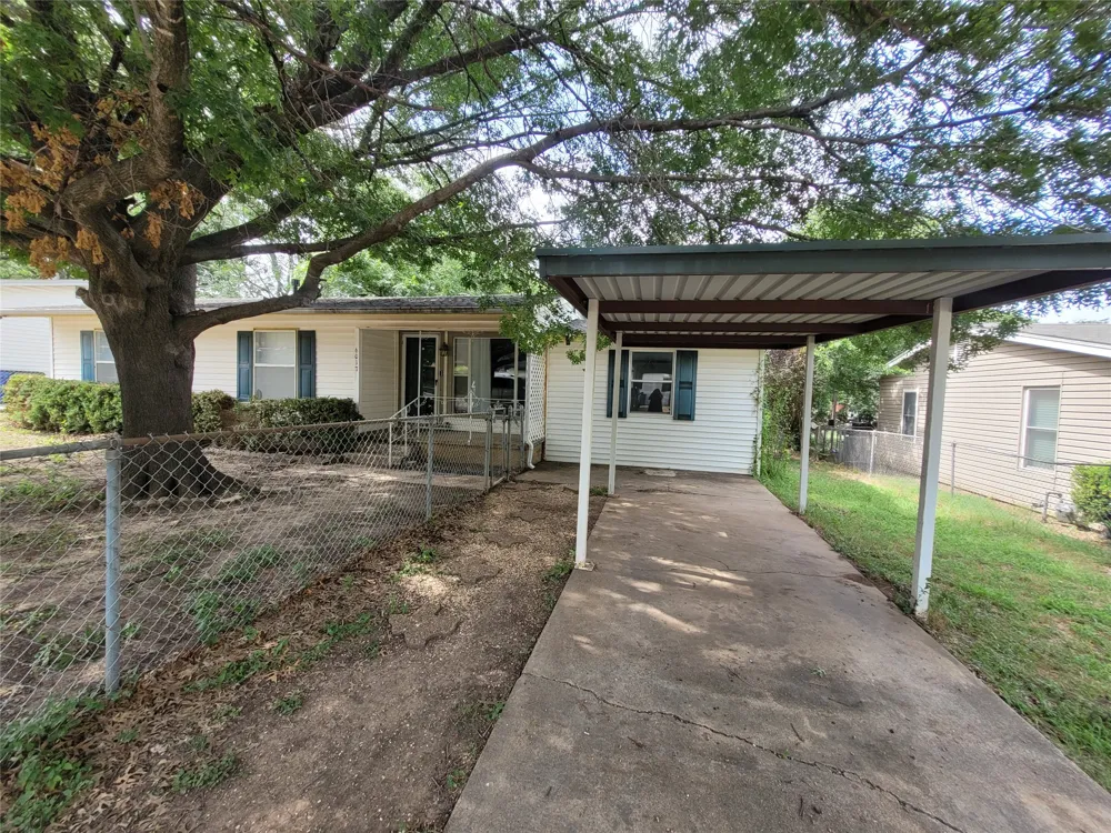6017 Yeary Street Lake Worth, TX 76135