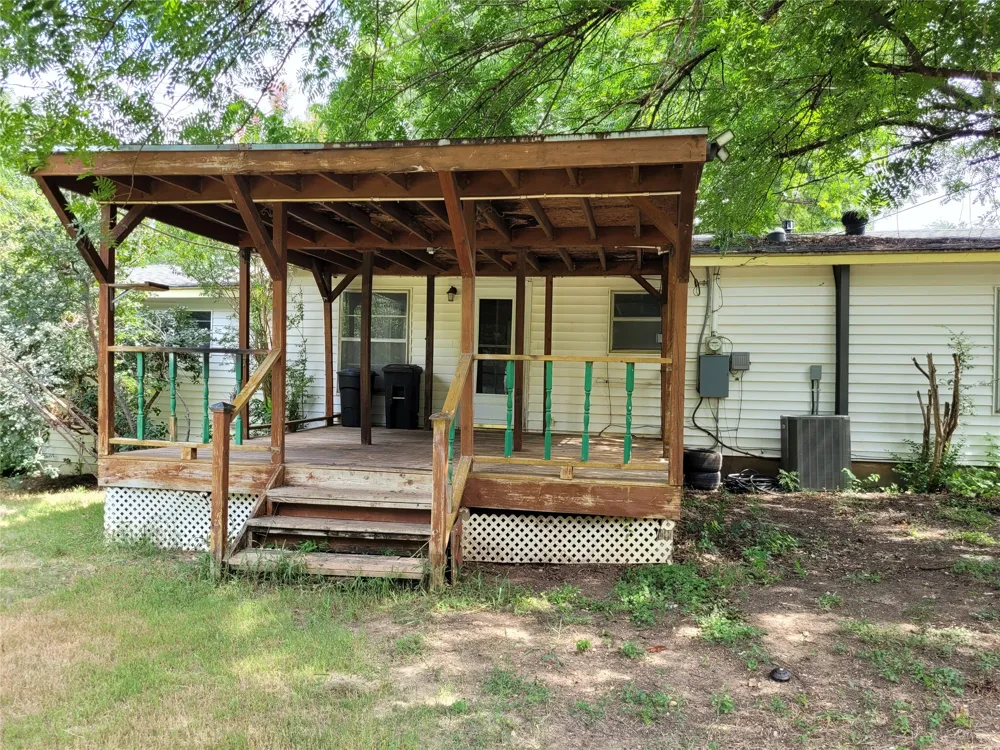 6017 Yeary Street Lake Worth, TX 76135