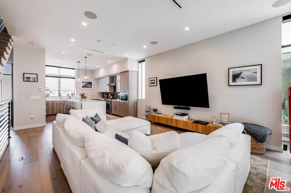 4425 Studio Place Studio City, CA 91602