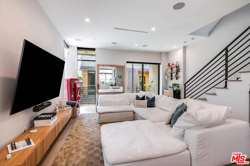 4425 Studio Place Studio City, CA 91602