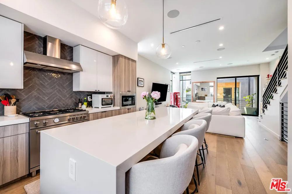 4425 Studio Place Studio City, CA 91602