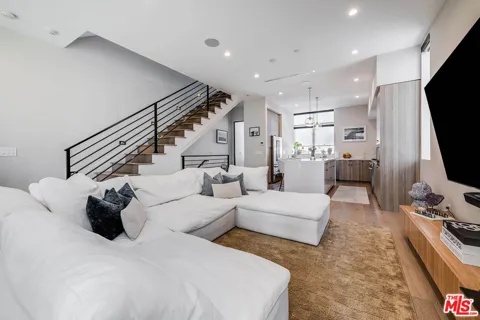 4425 Studio Place
