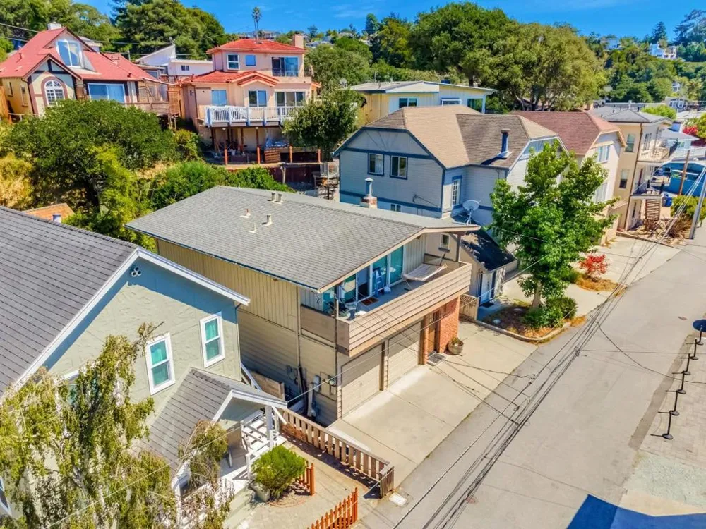 307 Treasure Island Aptos, CA 95003