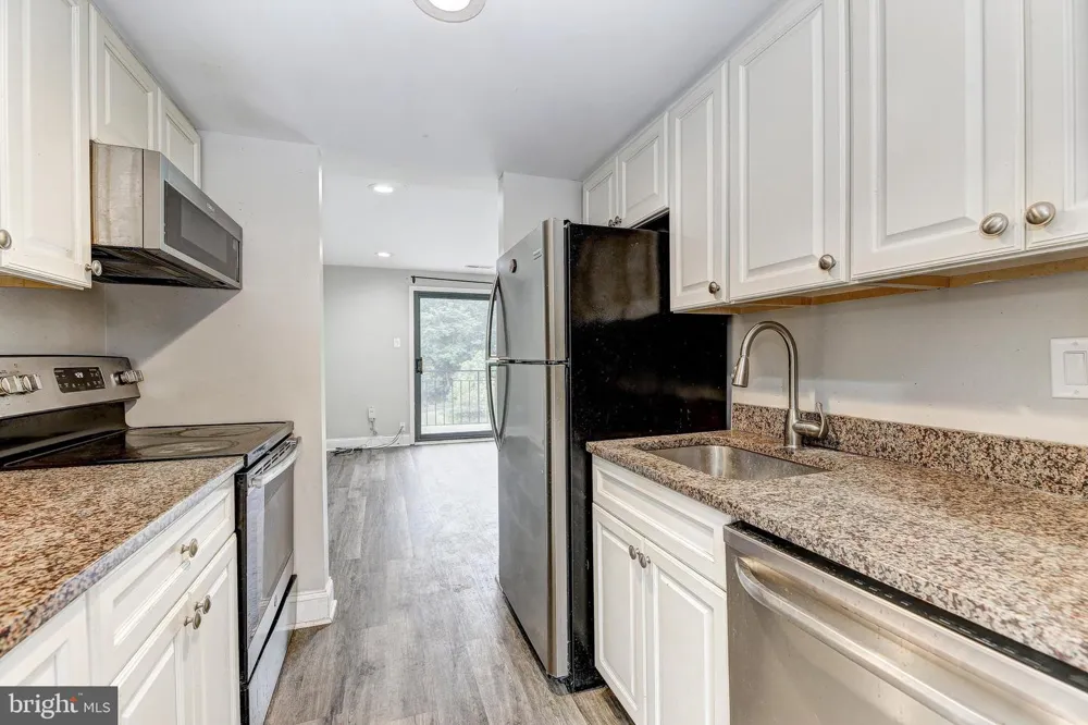 6559 FRIETCHIE ROW Columbia, MD 21045