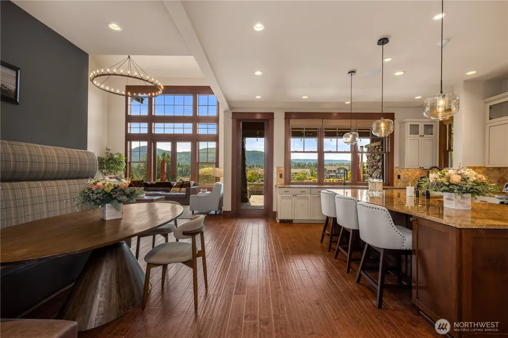 36207 SE Saint Andrews Lane Snoqualmie, WA 98065