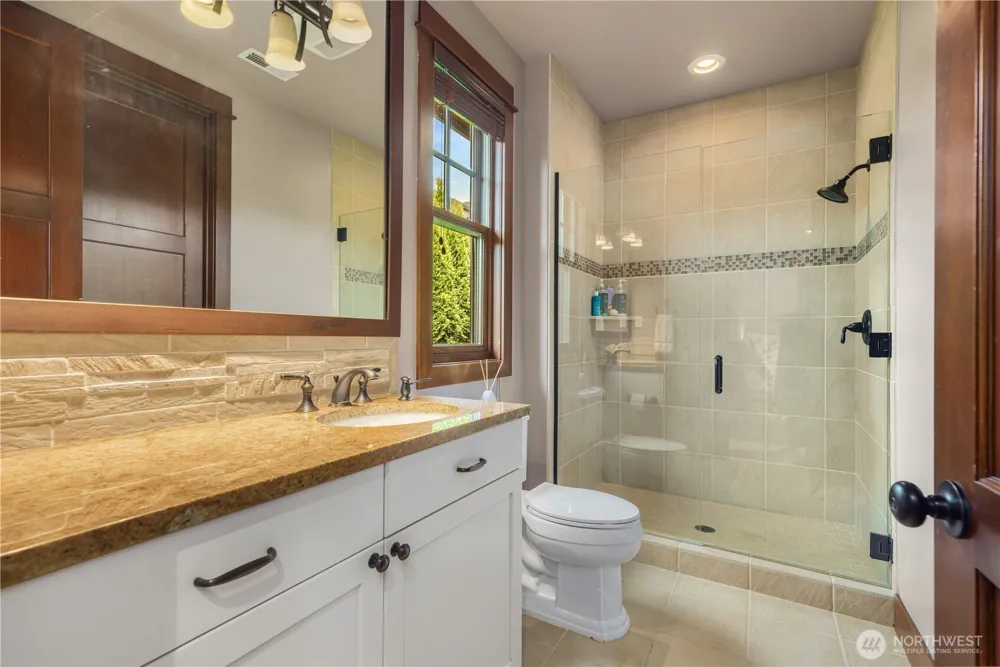 36207 SE Saint Andrews Lane Snoqualmie, WA 98065