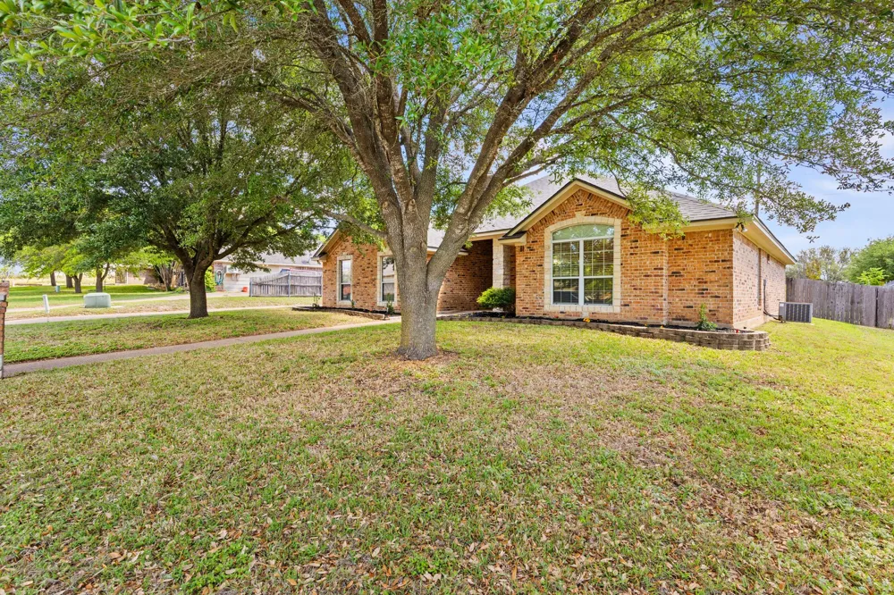 713 Ver-Lo Drive Lorena, TX 76655