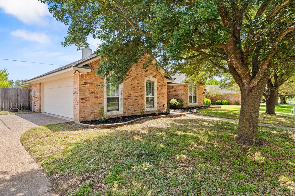 713 Ver-Lo Drive Lorena, TX 76655
