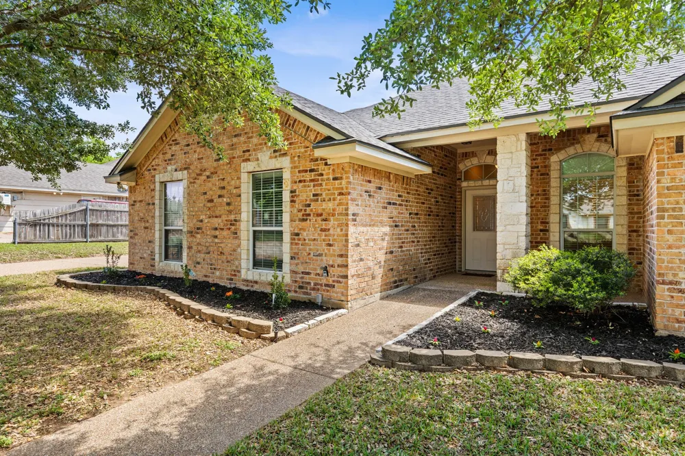 713 Ver-Lo Drive Lorena, TX 76655