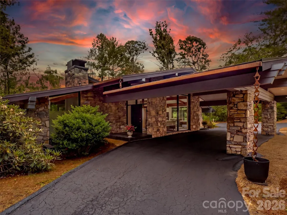 3 Holly Hill Road Biltmore Forest, NC 28803