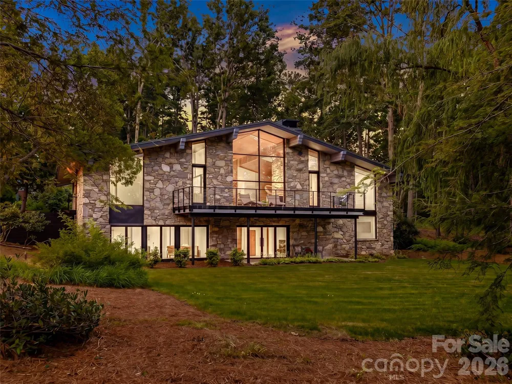 3 Holly Hill Road Biltmore Forest, NC 28803
