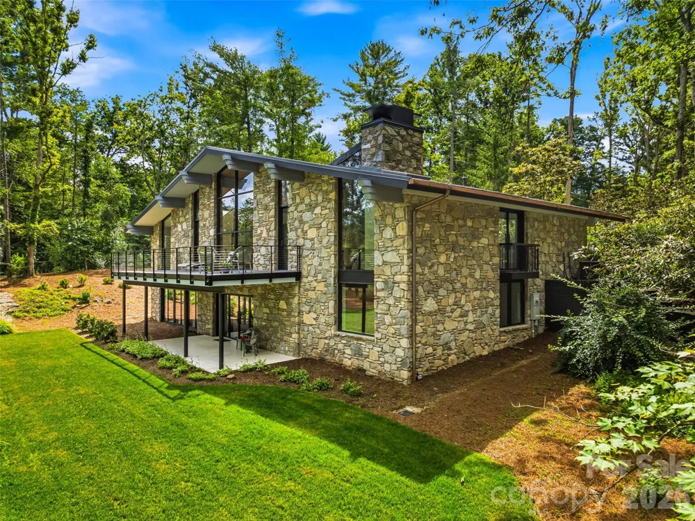 3 Holly Hill Road Biltmore Forest, NC 28803