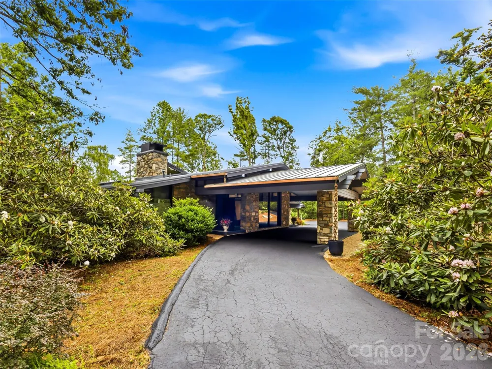 3 Holly Hill Road Biltmore Forest, NC 28803