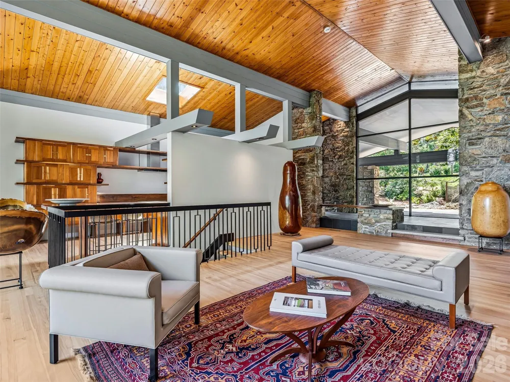 3 Holly Hill Road Biltmore Forest, NC 28803