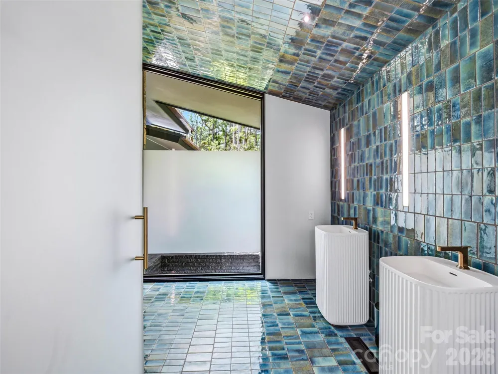 3 Holly Hill Road Biltmore Forest, NC 28803