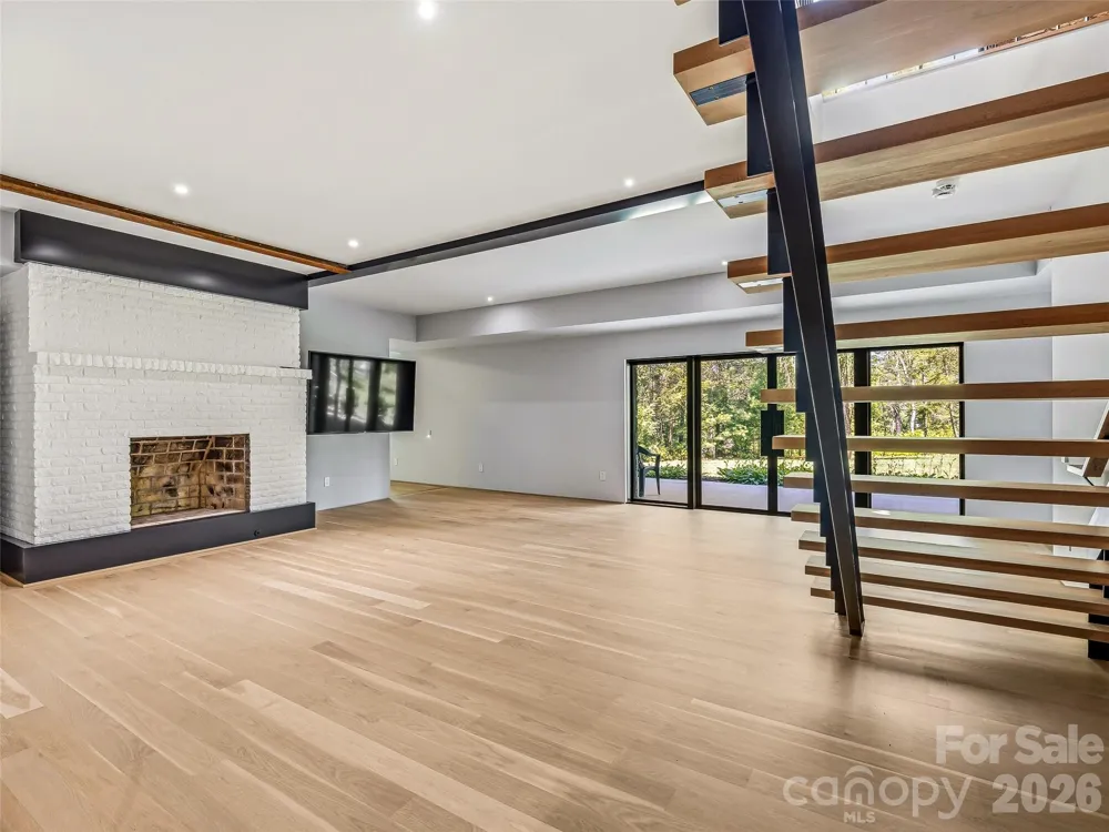 3 Holly Hill Road Biltmore Forest, NC 28803