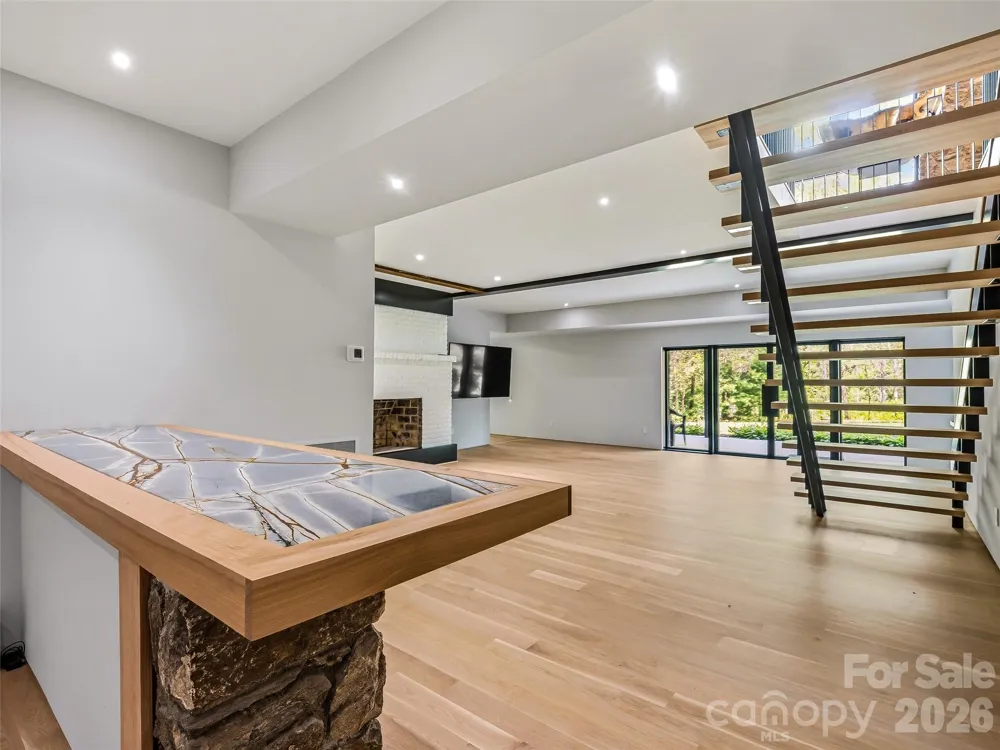 3 Holly Hill Road Biltmore Forest, NC 28803