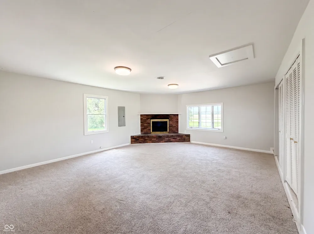 1677 E State Road 234 Fortville, IN 46040