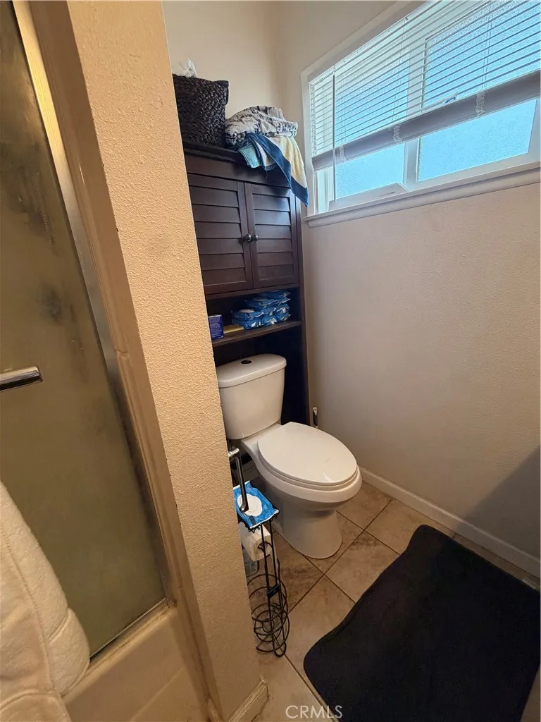 22233 Roscoe West Hills, CA 91304