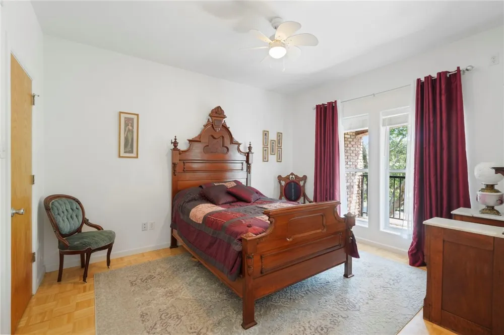 4827 Ocean Drive Corpus Christi, TX 78412