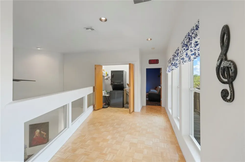 4827 Ocean Drive Corpus Christi, TX 78412