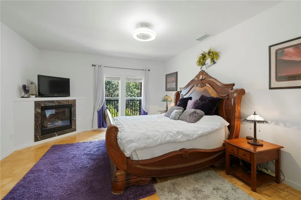 4827 Ocean Drive Corpus Christi, TX 78412
