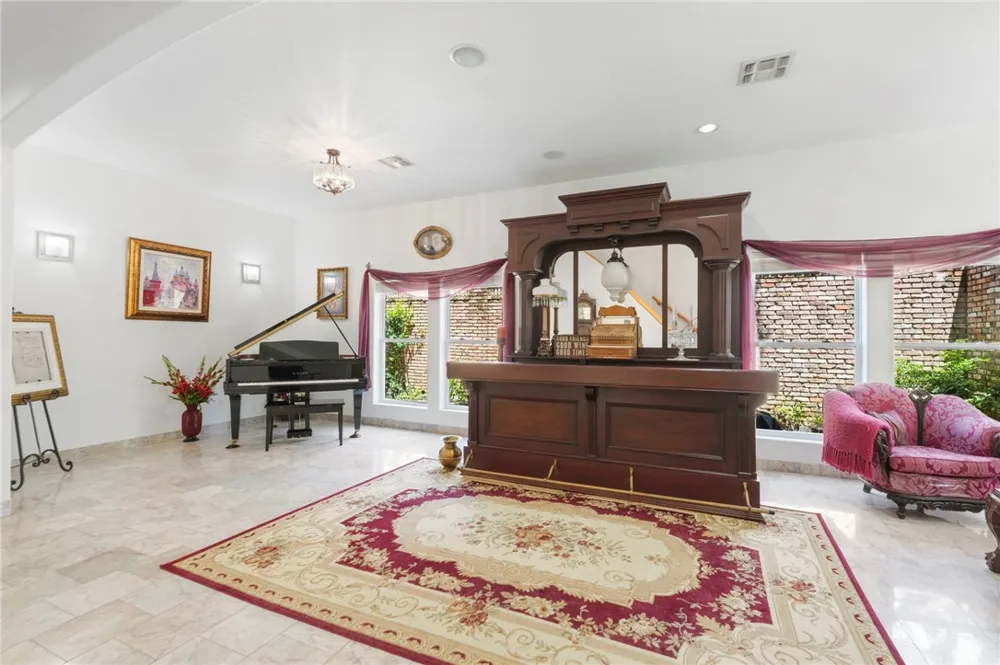 4827 Ocean Drive Corpus Christi, TX 78412