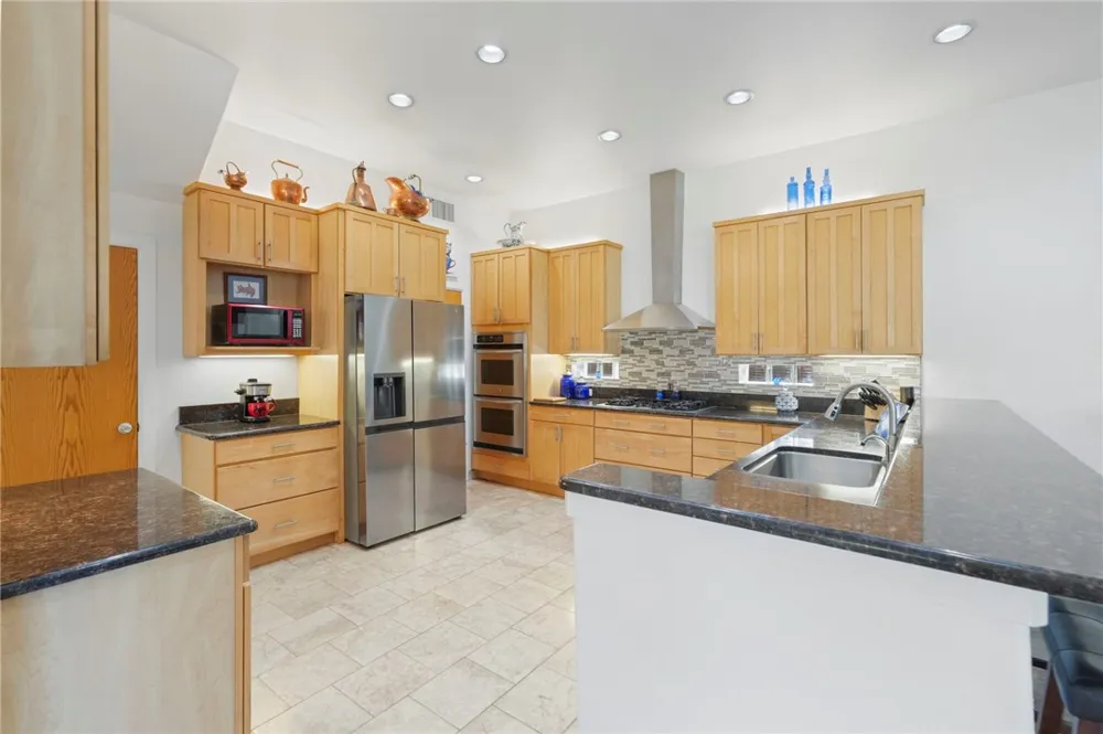 4827 Ocean Drive Corpus Christi, TX 78412